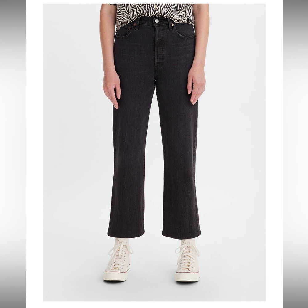 Levi’s Ribecage Straight Ankle Jeans